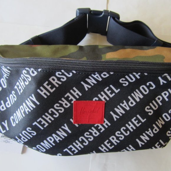 Herschel Sixteen Camo Green Waist Packs Hip Bag Travel Hiking Outdoor Sports